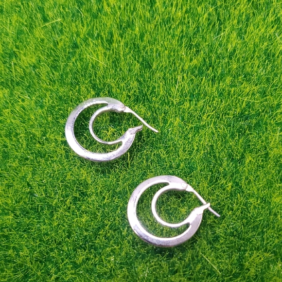 Hoop Earrings Vintage E1005 - Picture 1 of 3